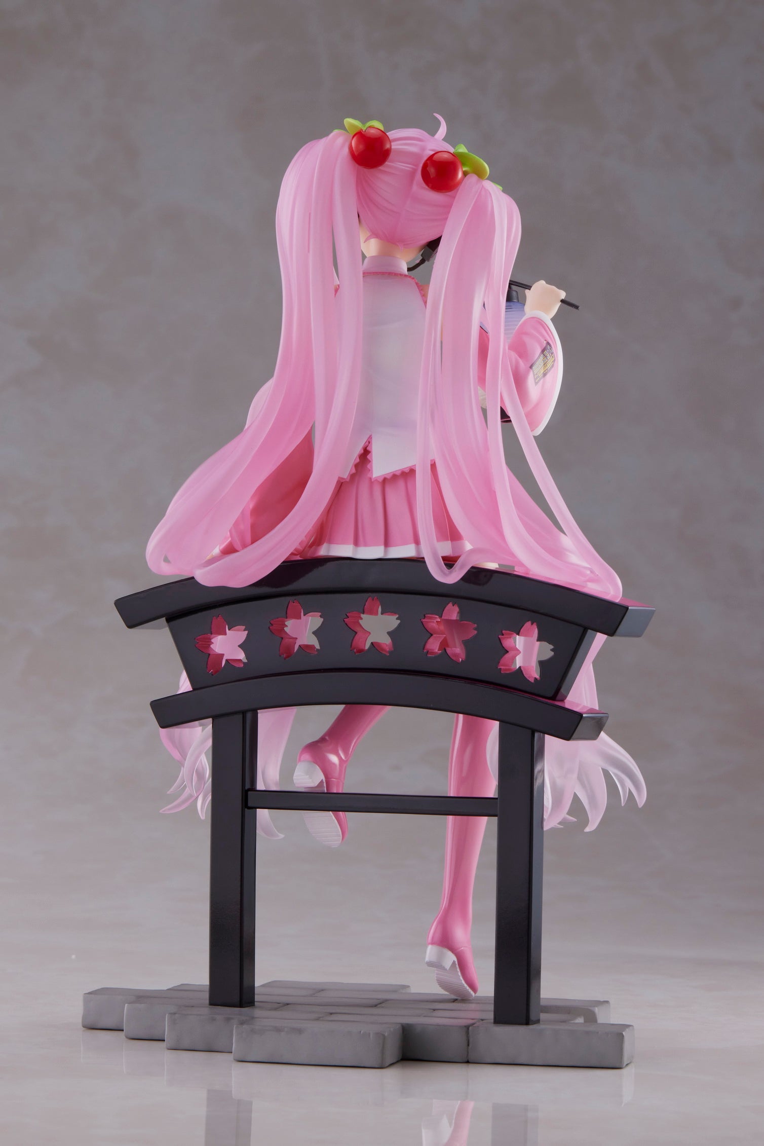 IN-STOCK Taito - Vocaloid AMP+ Figure - Sakura Miku: Sakura Lantern Ver.