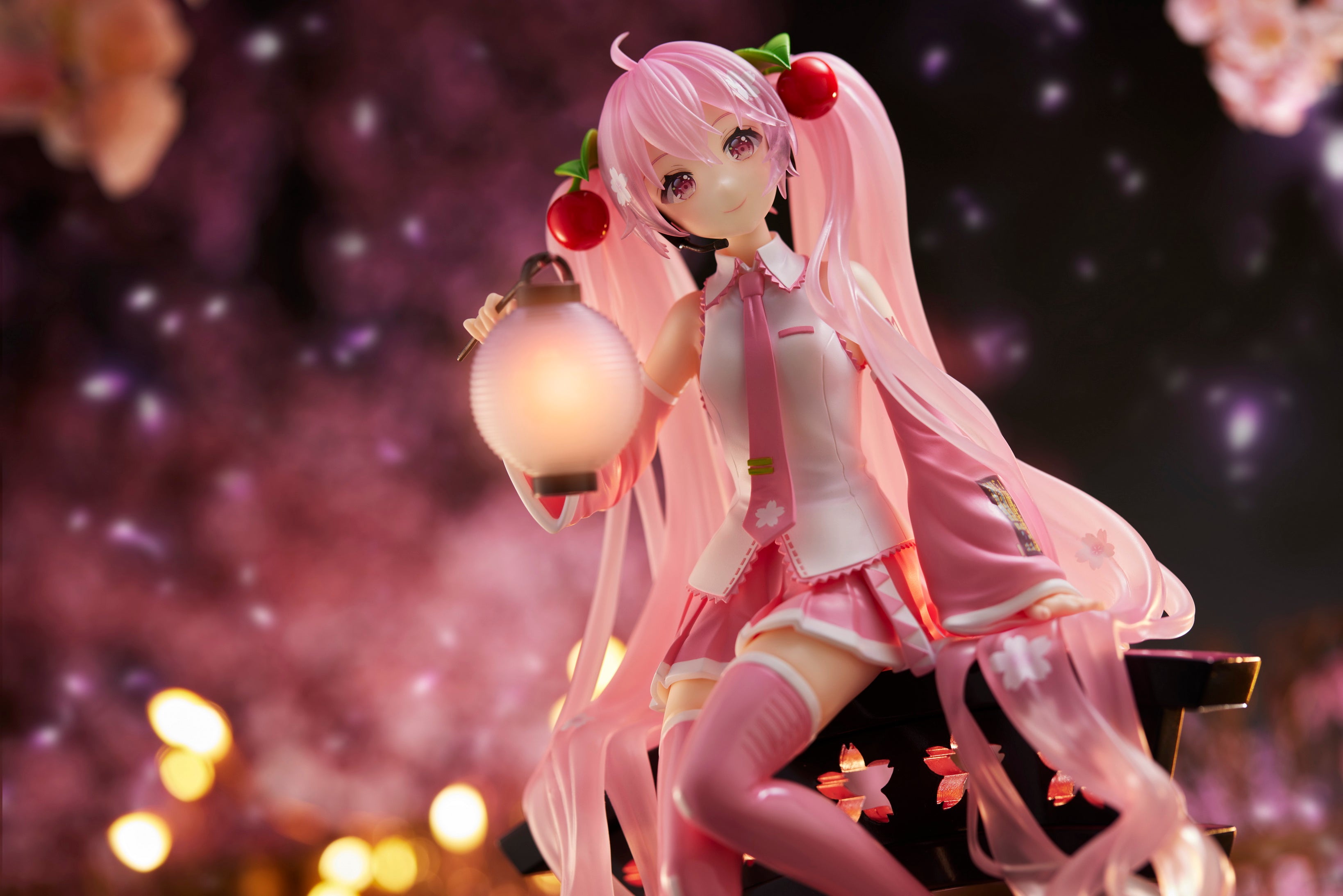 IN-STOCK Taito - Vocaloid AMP+ Figure - Sakura Miku: Sakura Lantern Ver.
