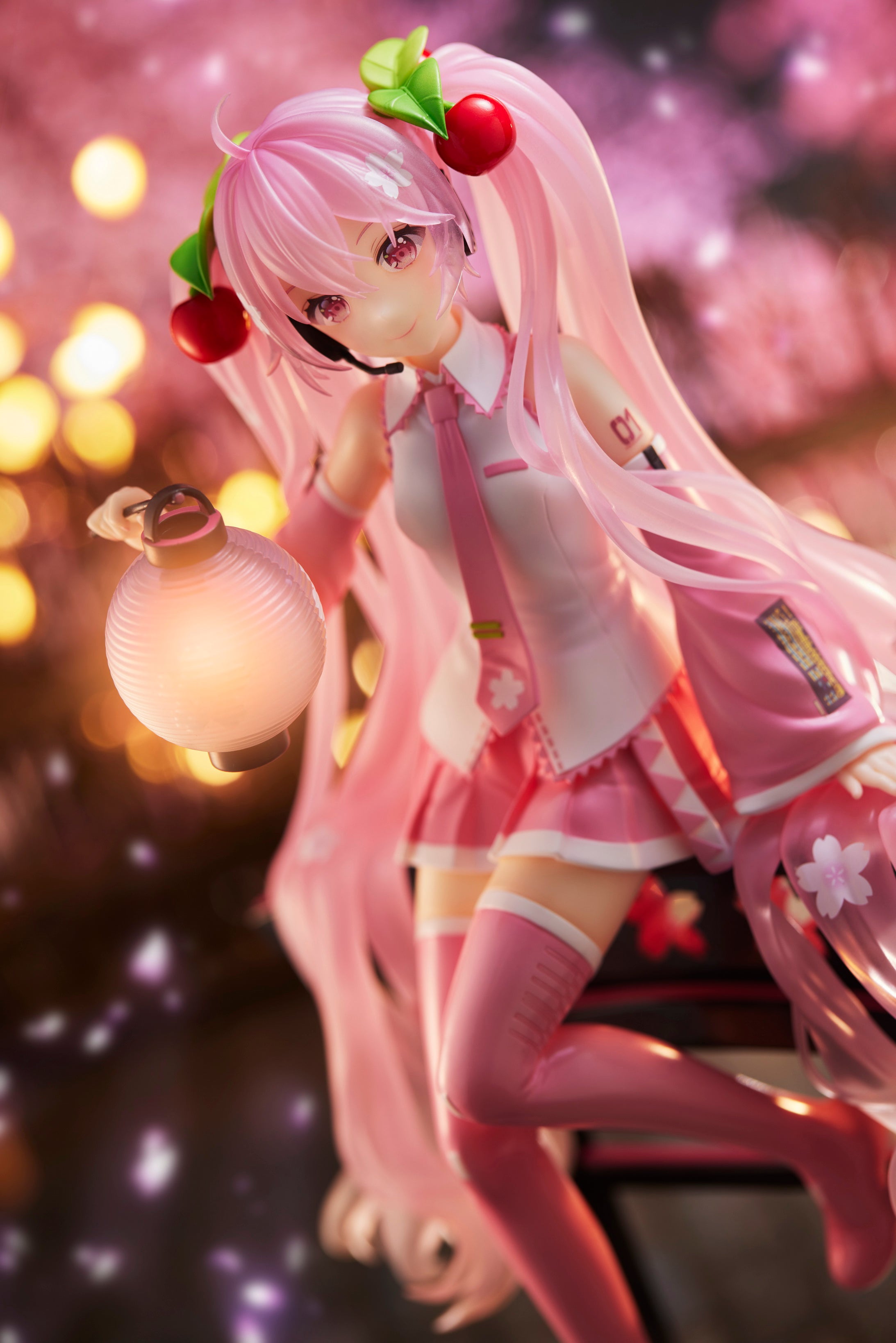 IN-STOCK Taito - Vocaloid AMP+ Figure - Sakura Miku: Sakura Lantern Ver.