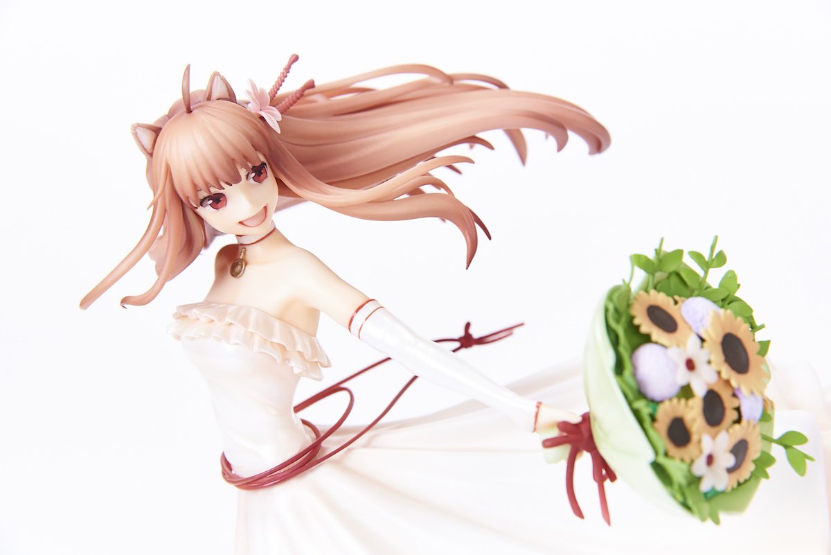 IN-STOCK Myethos - Spice and Wolf - Holo: Wedding Dress Ver. 1/8 [EXCLUSIVE]