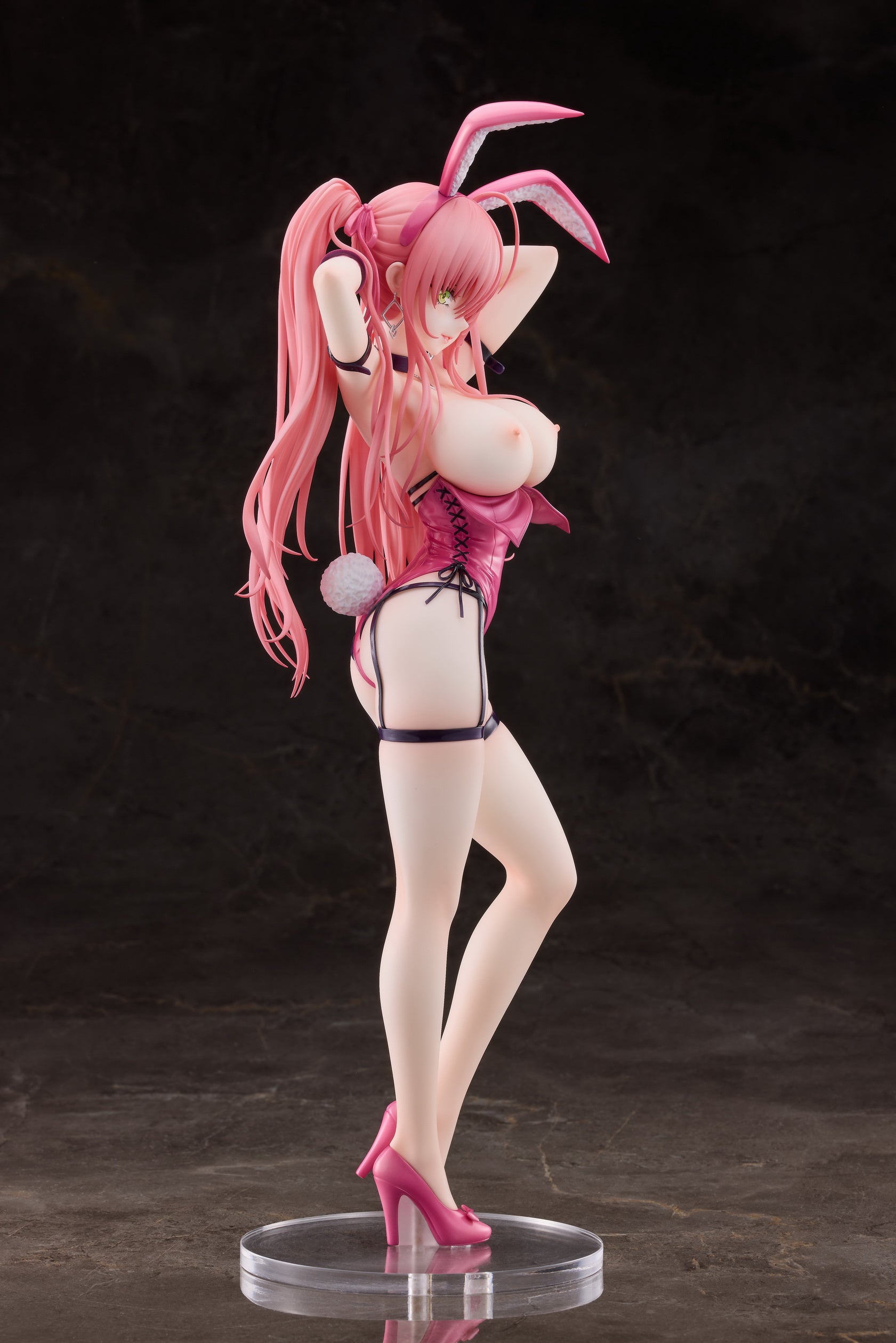 PRE-ORDER Pink Twintail Bunny-chan: Deluxe Edition 1/4