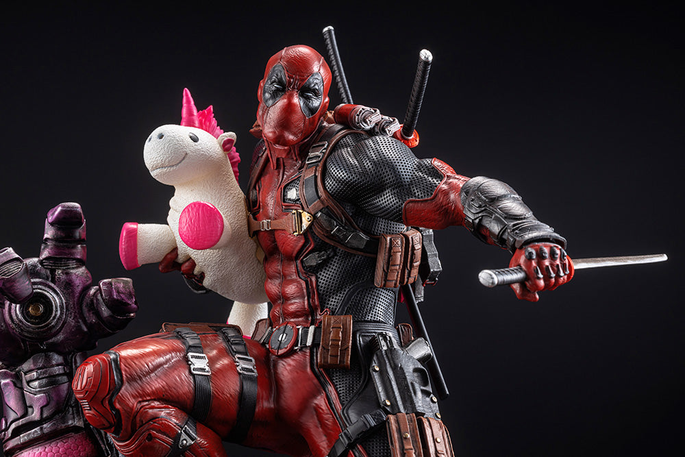PRE-ORDER Fine Art Statue Signature Series - Marvel Comics - Deadpool - Featuring the Kucharek Brothers- 1/6