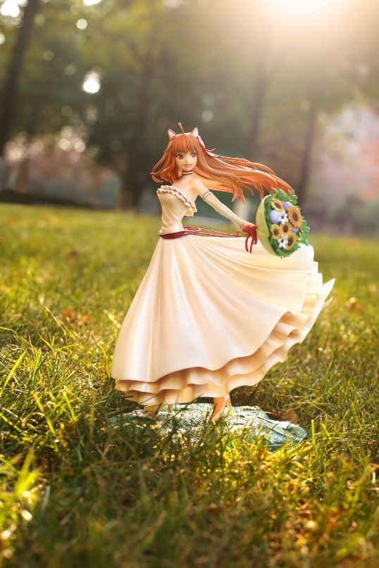 IN-STOCK Myethos - Spice and Wolf - Holo: Wedding Dress Ver. 1/8 [EXCLUSIVE]