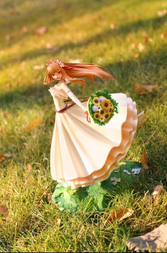 IN-STOCK Myethos - Spice and Wolf - Holo: Wedding Dress Ver. 1/8 [EXCLUSIVE]