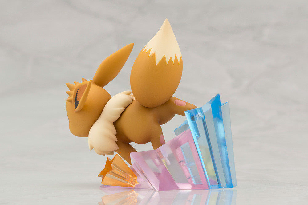 IN-STOCK Kotobukiya - ARTFX J - Pokémon - Blue with Eevee 1/8
