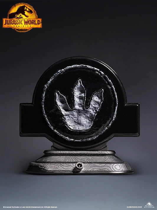 PRE-ORDER Jurassic World Dominion Suite - Statue + Logo Set