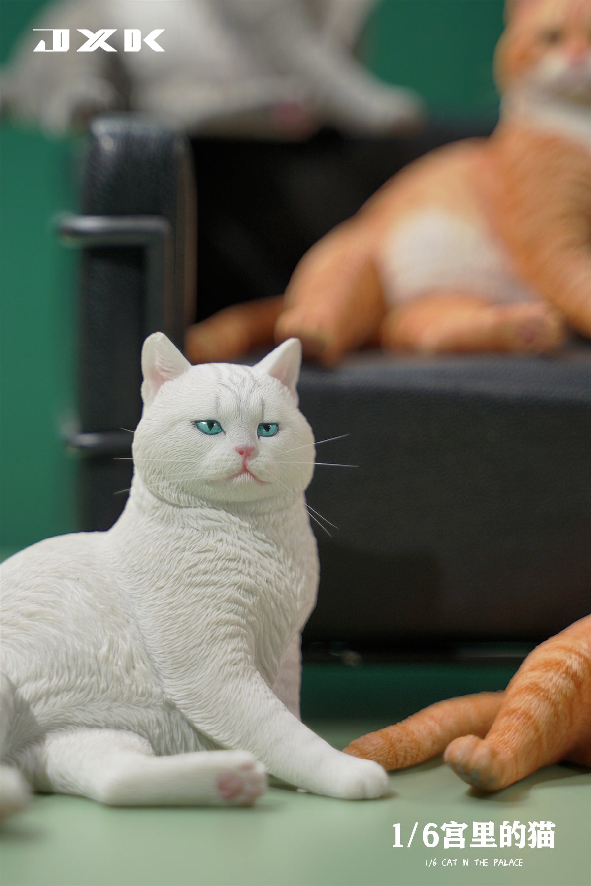 PRE-ORDER Cat in the Palace 1/6