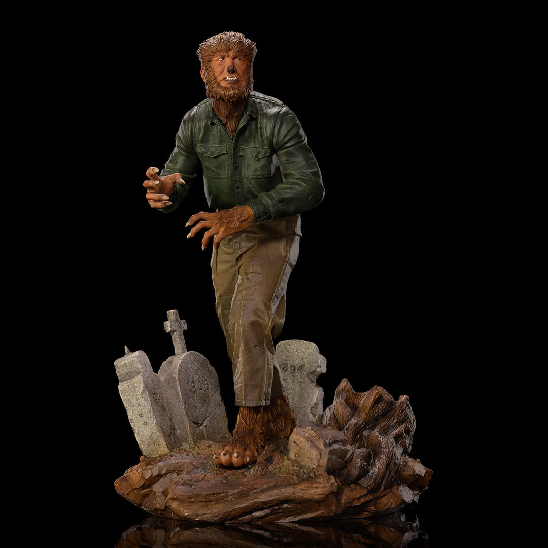 PRE-ORDER Universal Monsters - The Wolf Man Deluxe Art Scale 1/10
