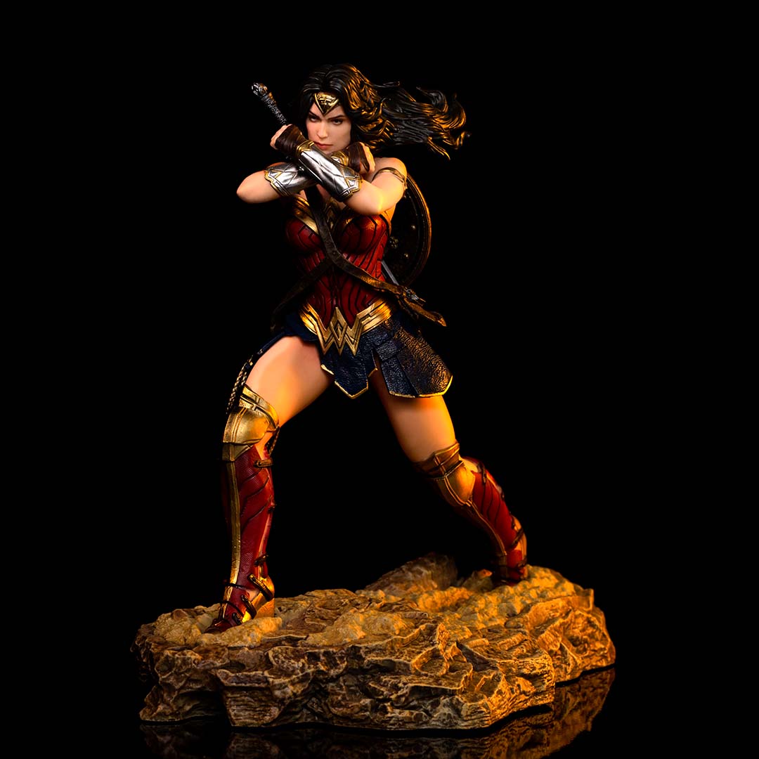 PRE-ORDER Zack Snyder's Justice League - Wonder Woman Art Scale 1/10