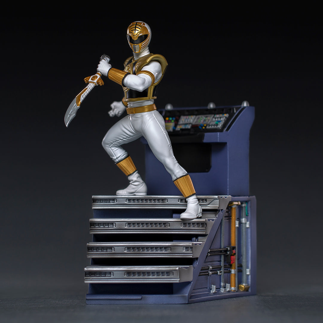 PRE-ORDER Mighty Morphin Power Rangers - White Ranger BDS Art Scale 1/10