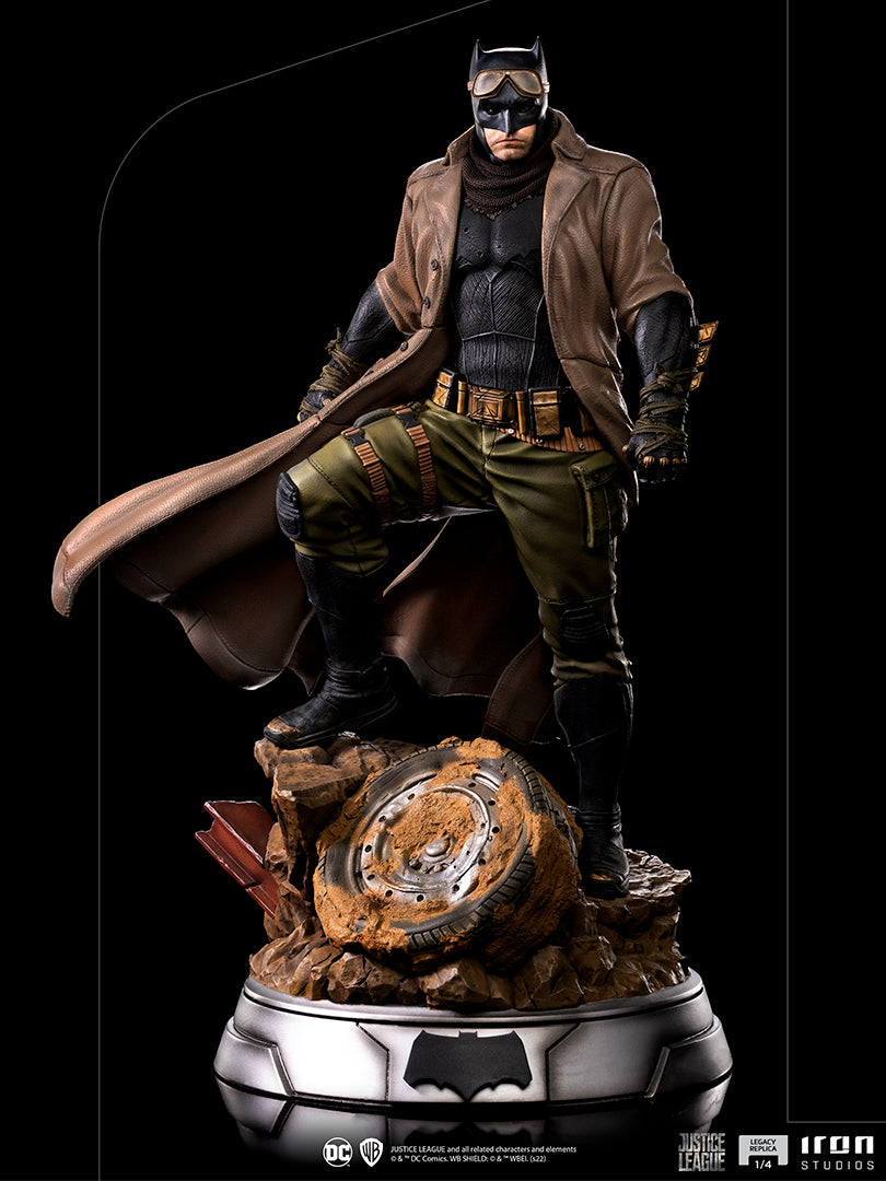 PRE-ORDER Zack Snyder's Justice League - Batman Knightmare Legacy Replica 1/4