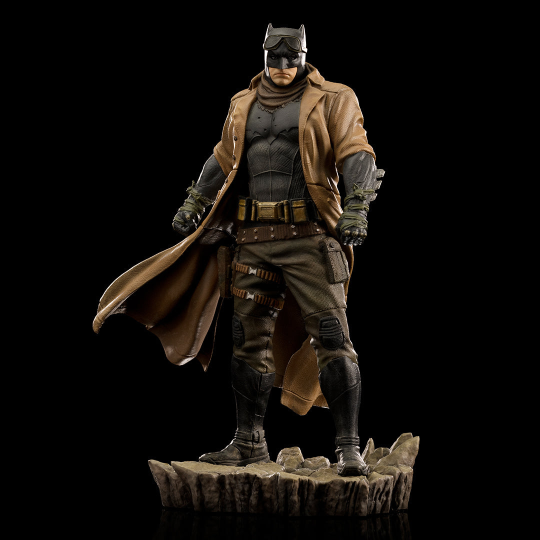 PRE-ORDER Zack Snyder's Justice League - Knightmare Batman Art Scale 1/10