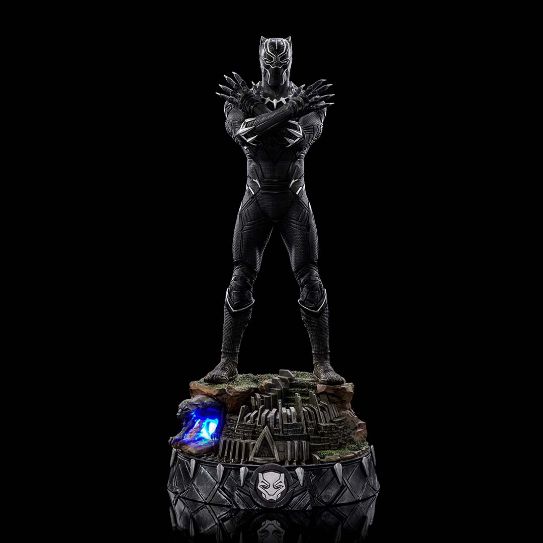 PRE-ORDER The Infinity Saga - Black Panther Deluxe Art Scale 1/10