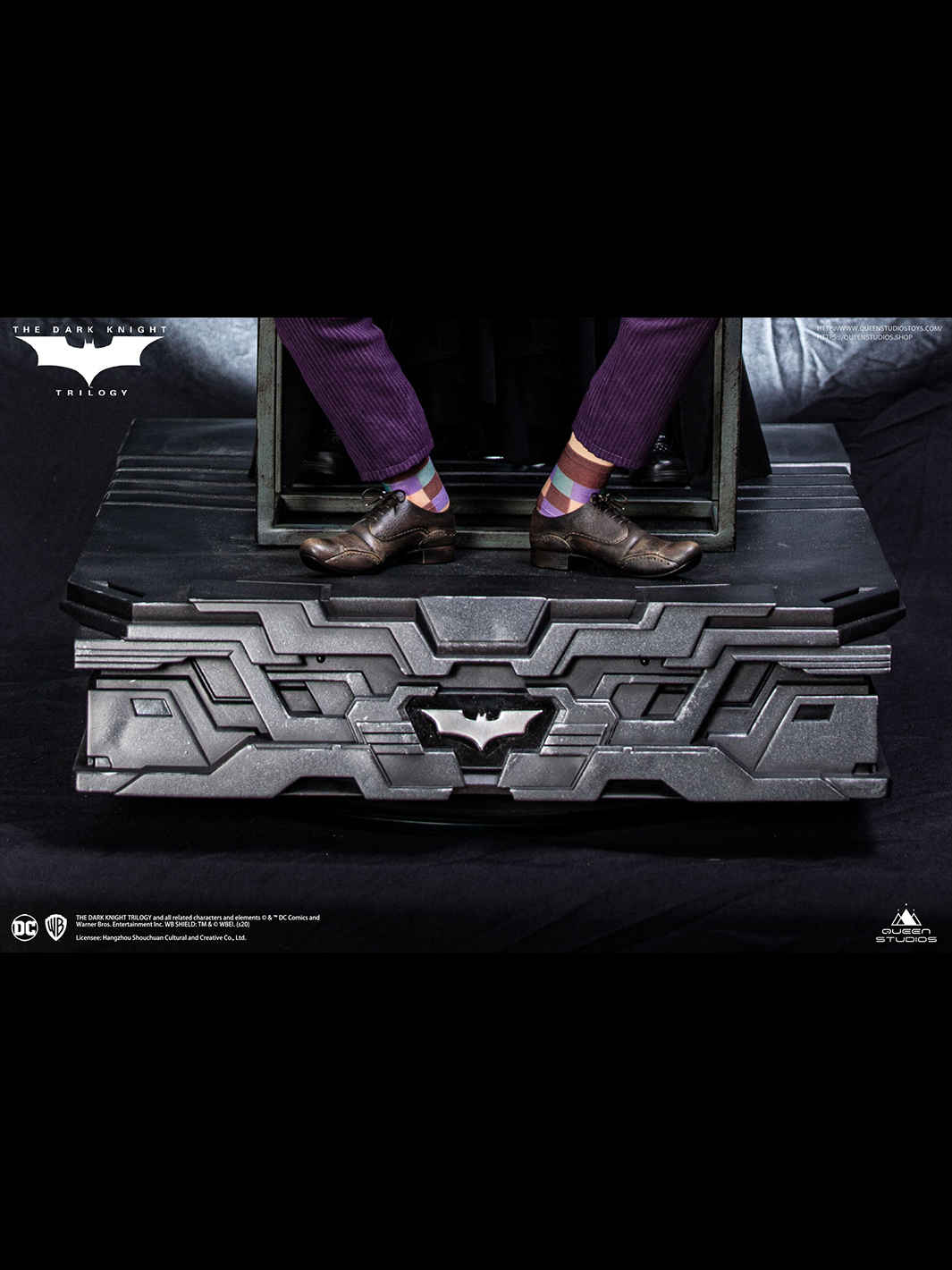 PRE-ORDER The Dark Knight - Batman 1/3