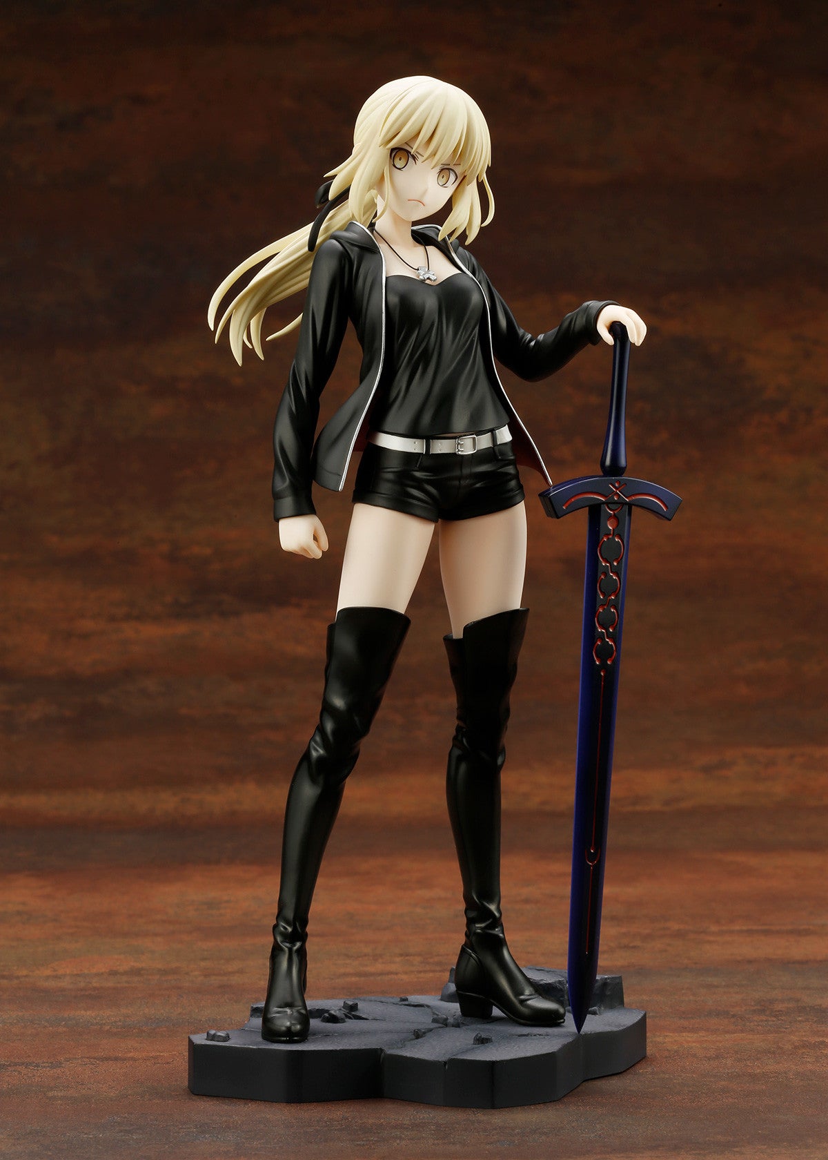 IN-STOCK Fate/Grand Order - Saber Alter: Casual ver. 1/7 [EXCLUSIVE]