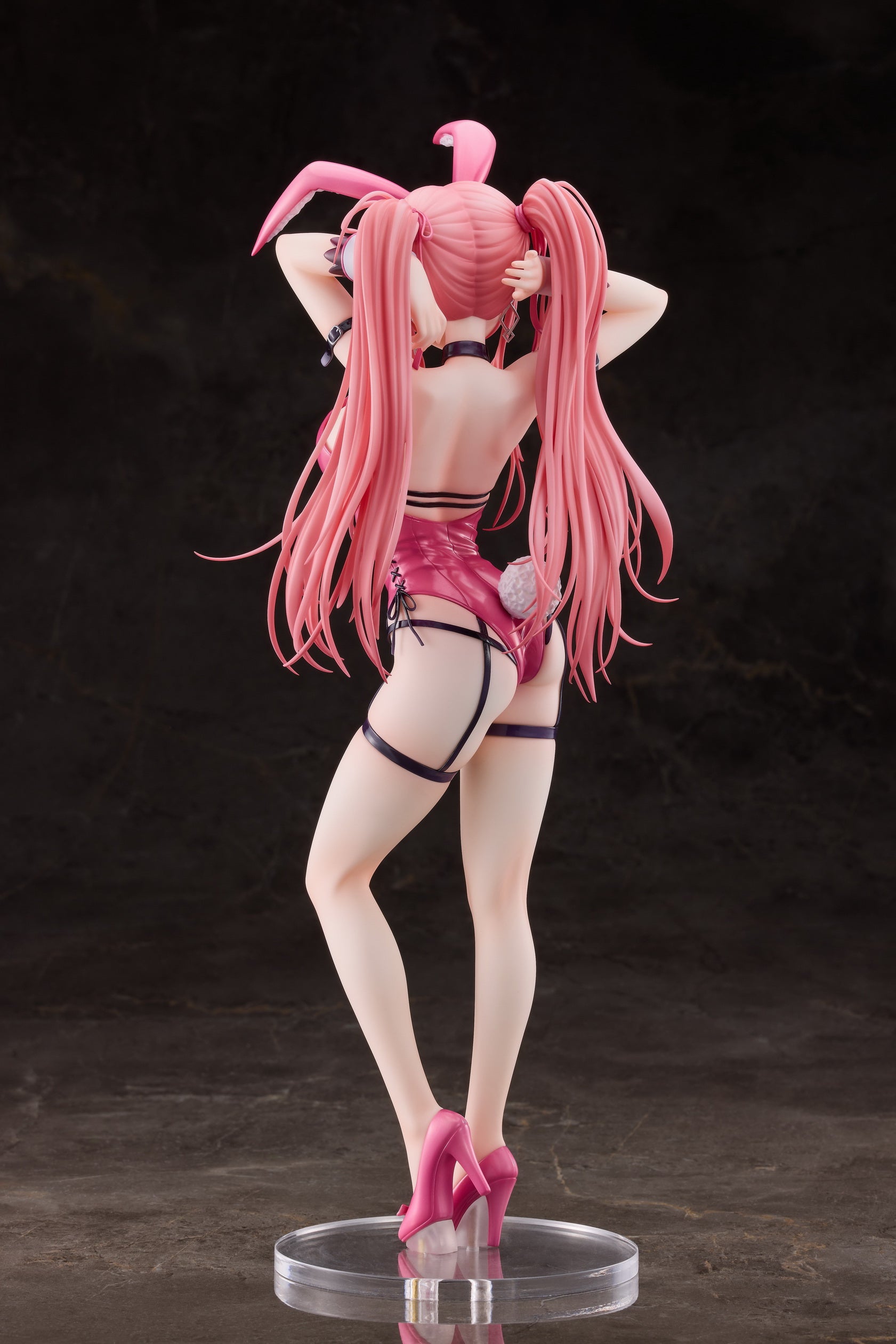 PRE-ORDER Pink Twintail Bunny-chan: Deluxe Edition 1/4