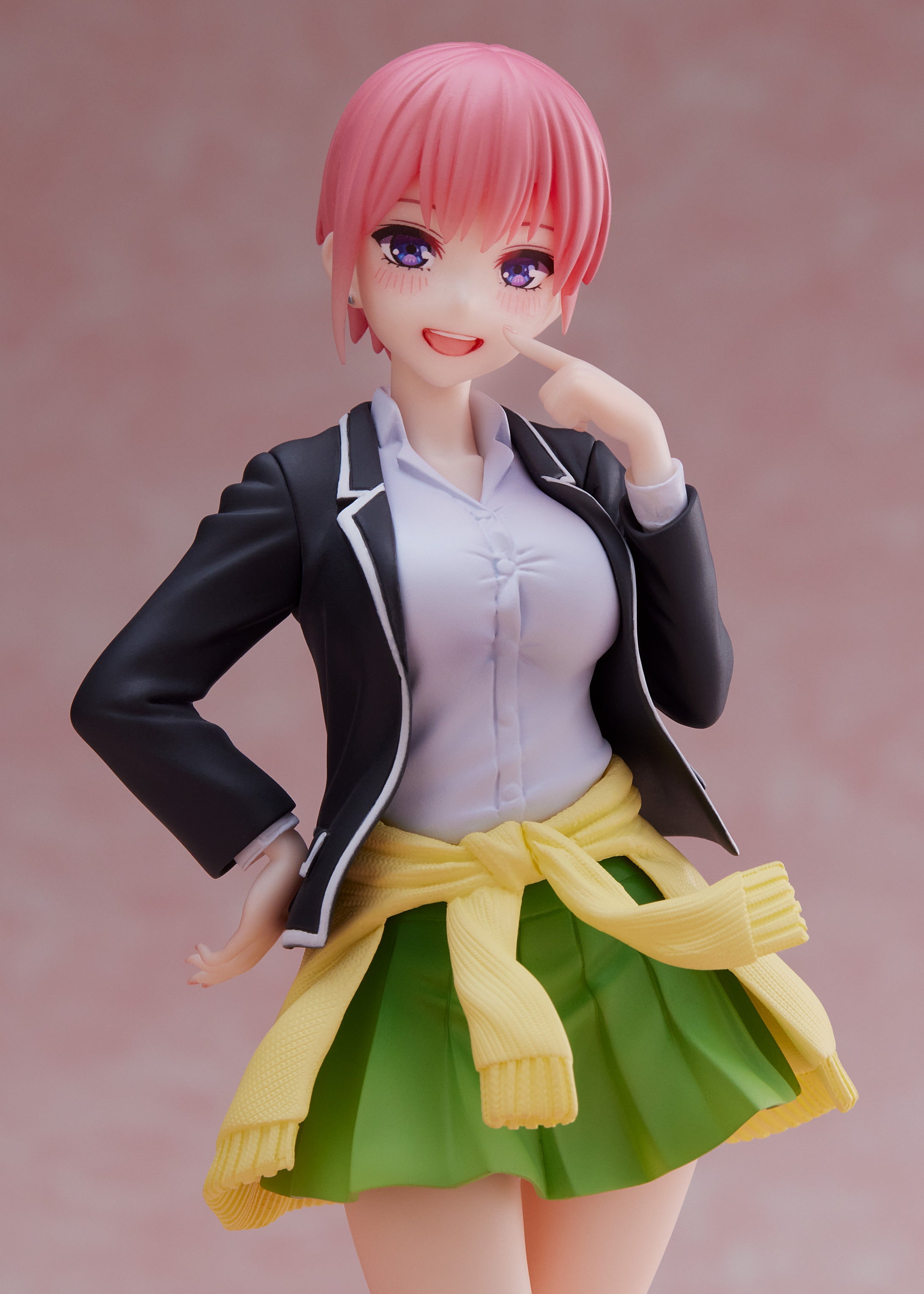 PRE-ORDER Taito - The Quintessential Quintuplets Coreful Figure - Ichika Nakano: Uniform Ver. Renewal Ver.
