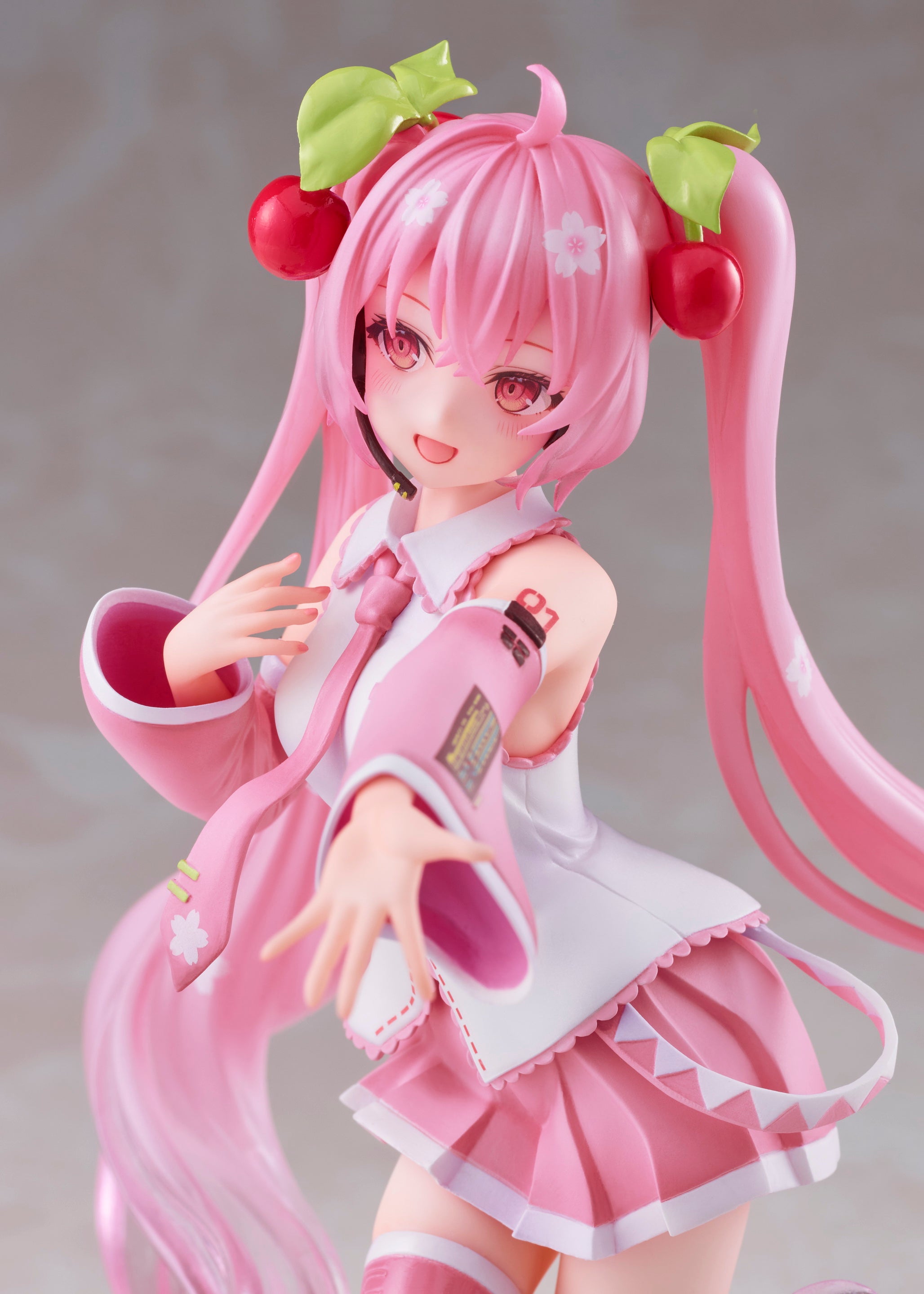 PRE-ORDER Vocaloid Taito Kuji Figure - Sakura Miku: 2nd Season: Stage Pose Ver.
