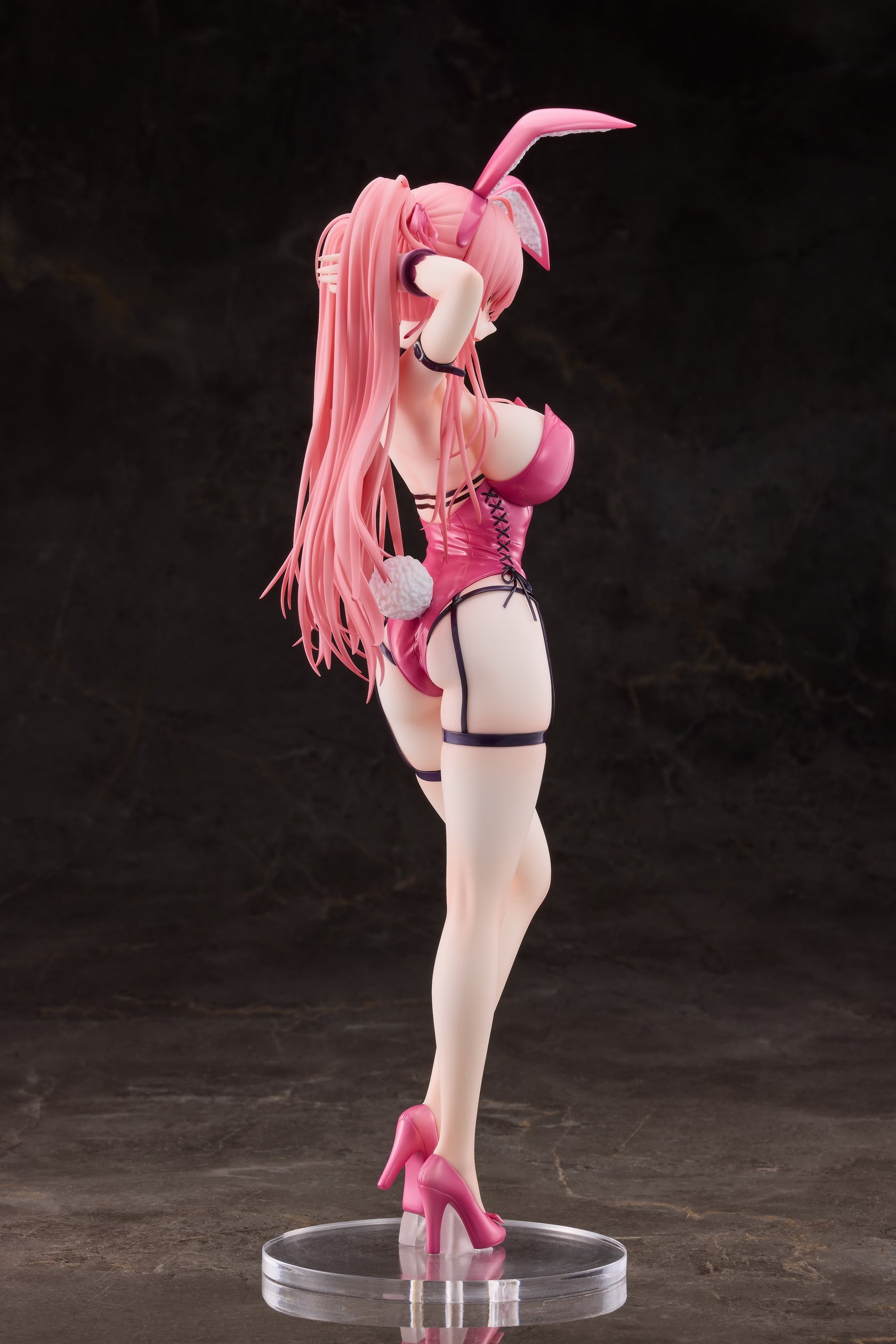 PRE-ORDER Pink Twintail Bunny-chan: Deluxe Edition 1/4