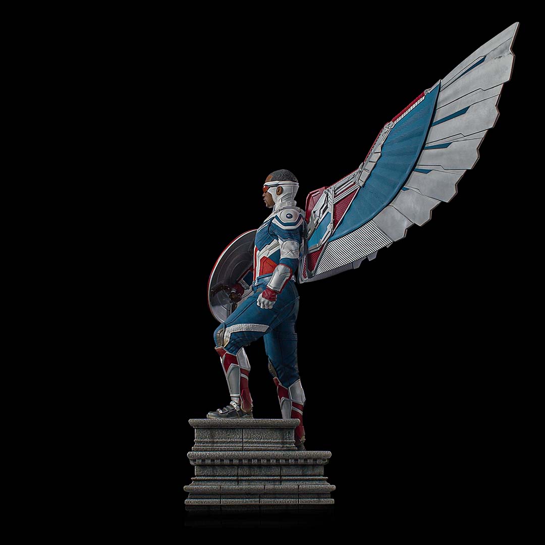 PRE-ORDER Falcon and the Winter Soldier - Captain America Sam Wilson Open Wings Version Legacy Replica 1/4