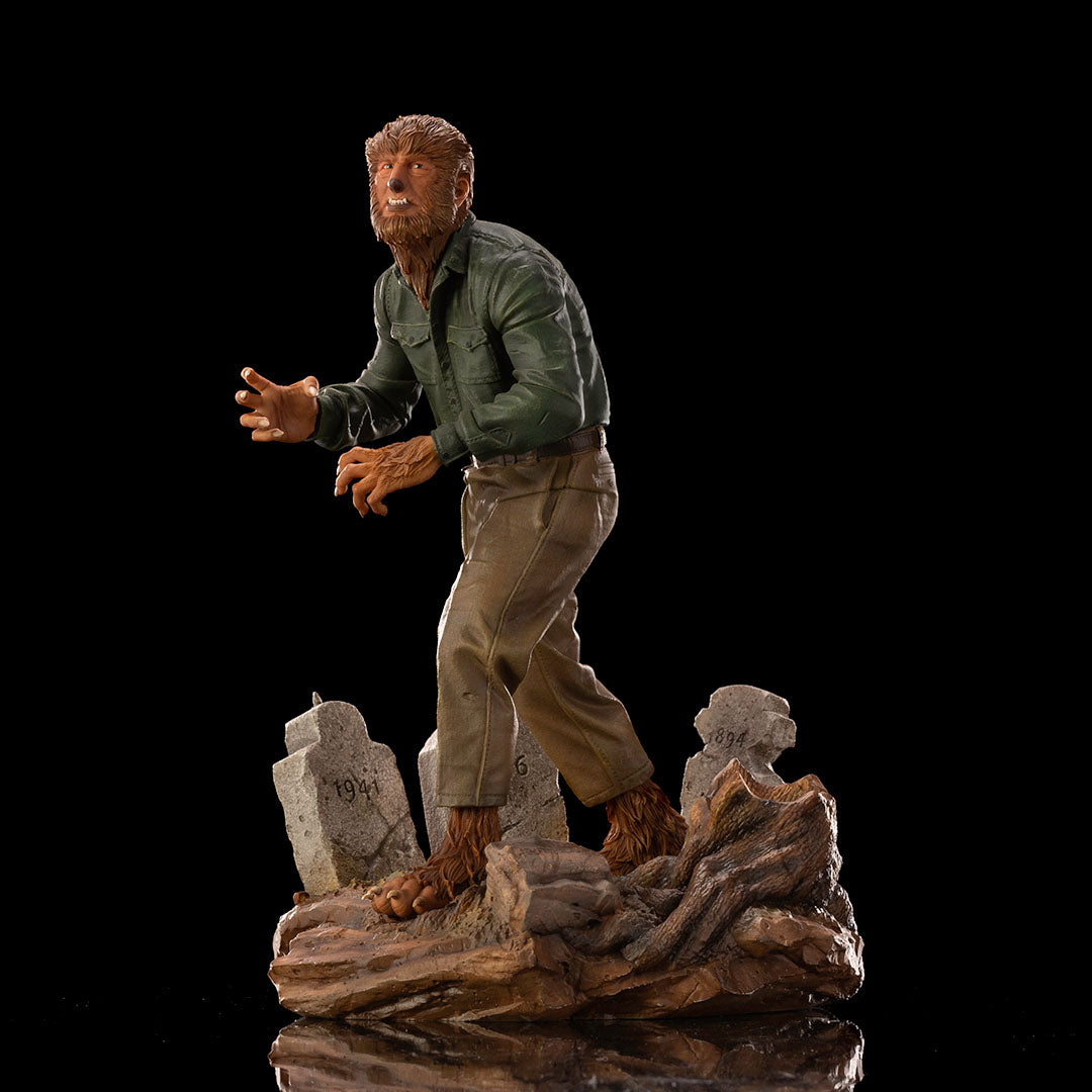 PRE-ORDER Universal Monsters - The Wolf Man Deluxe Art Scale 1/10