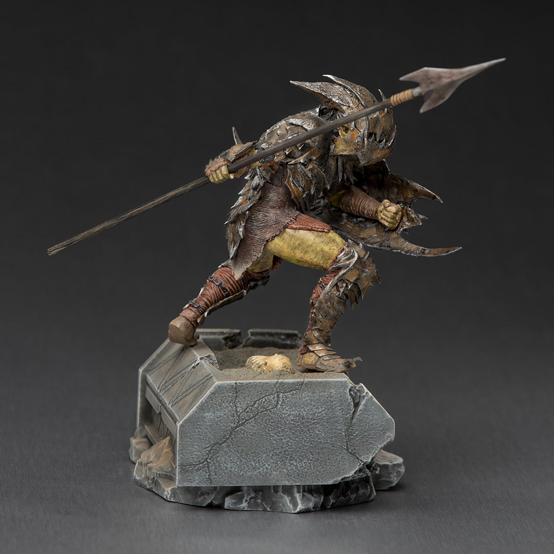 PRE-ORDER Lord of the Rings - Armored Orc BDS Art Scale 1/10