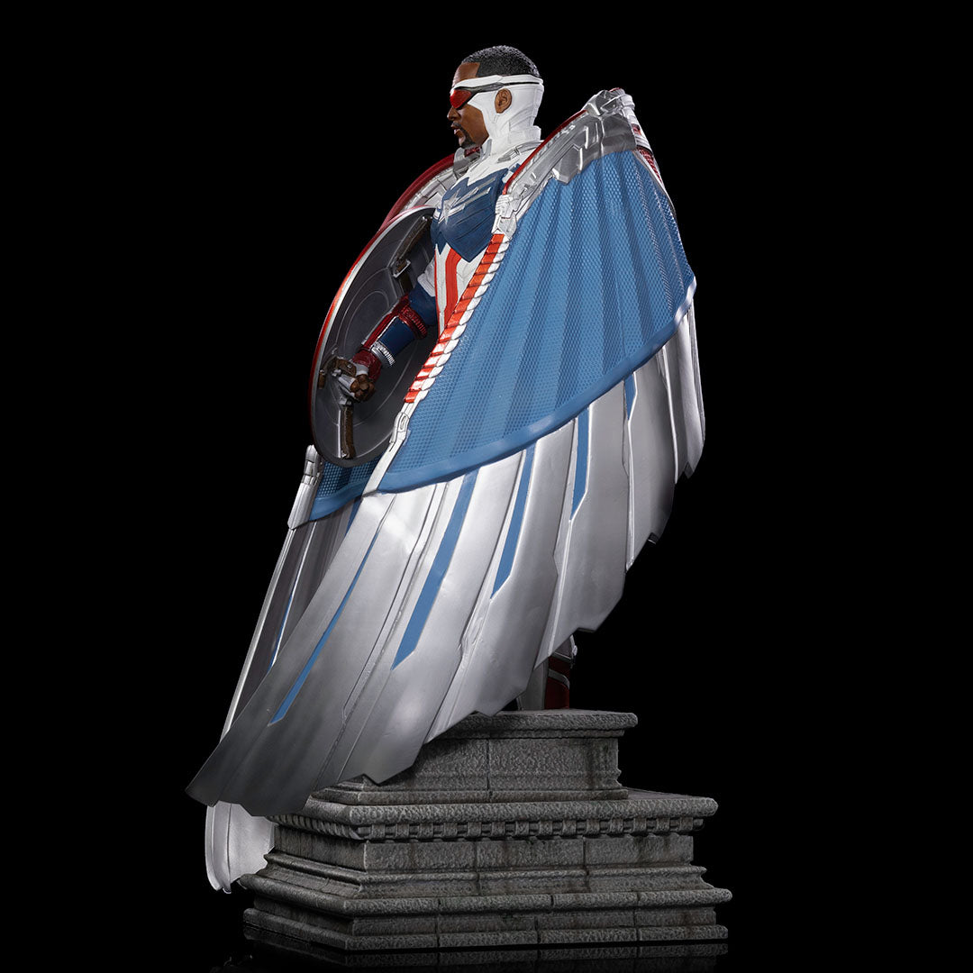 PRE-ORDER Falcon and the Winter Soldier - Captain America Sam Wilson Complete Version Legacy Replica 1/4