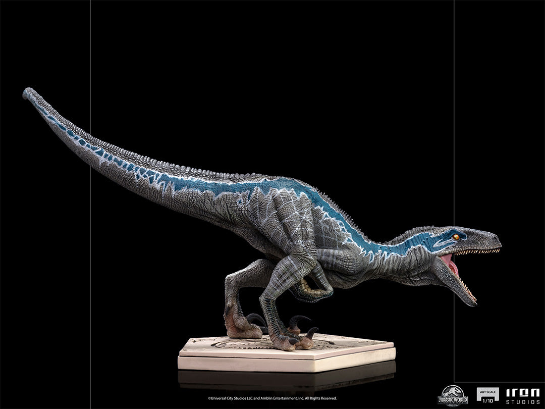 PRE-ORDER Jurassic World Fallen Kingdom - Blue Art Scale 1/10