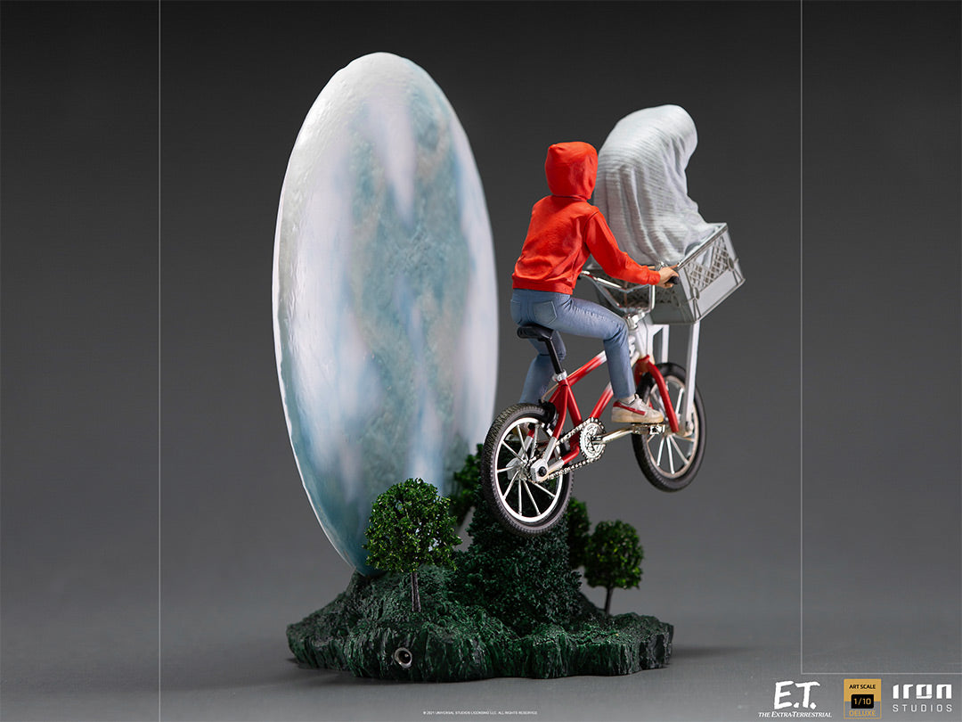PRE-ORDER E.T. - E.T. & Elliot - Deluxe Art Scale 1/10