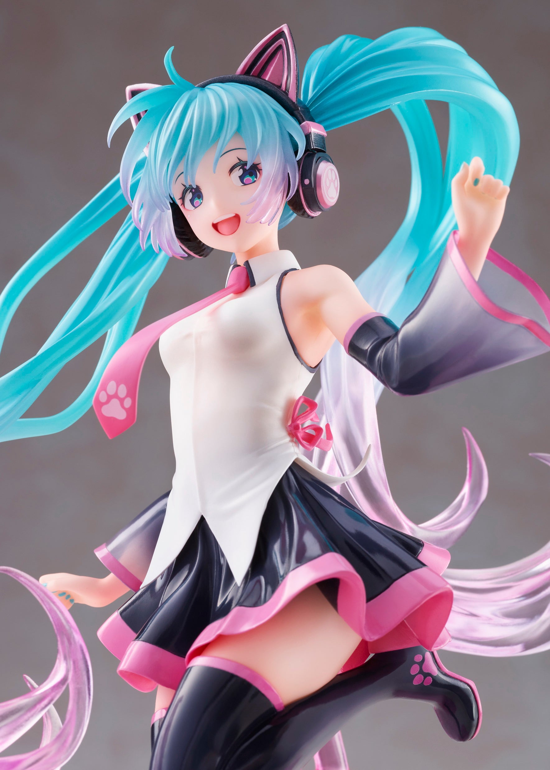 PRE-ORDER Vocaloid Birthday2021 AMP Figure - Hatsune Miku: Happy Cat Ver.
