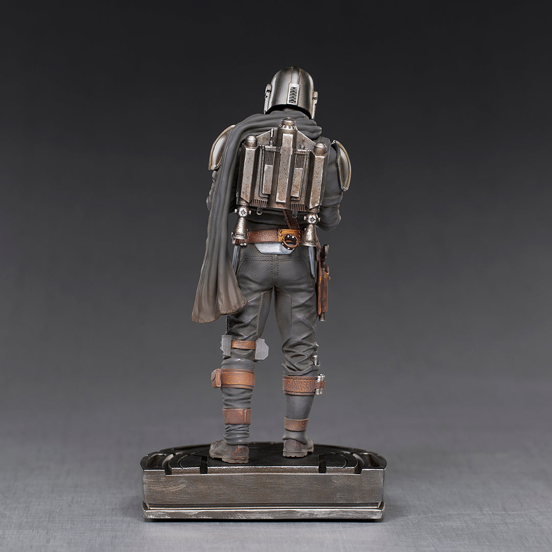 PRE-ORDER The Mandalorian - The Mandalorian and Grogu Art Scale 1/10