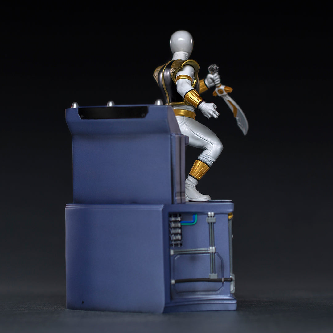 PRE-ORDER Mighty Morphin Power Rangers - White Ranger BDS Art Scale 1/10