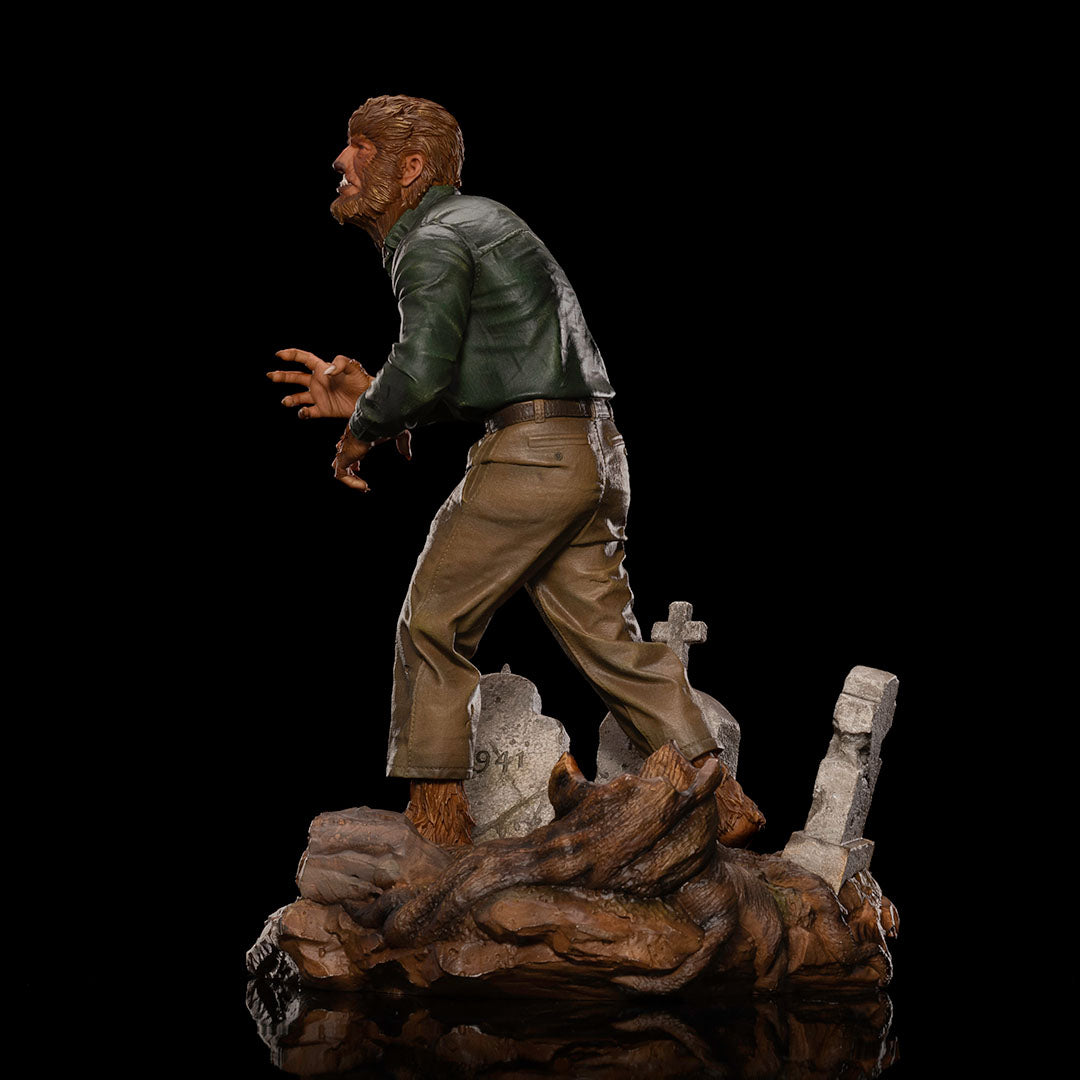 PRE-ORDER Universal Monsters - The Wolf Man Deluxe Art Scale 1/10