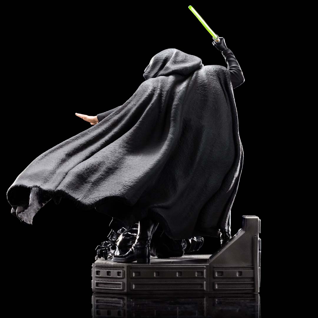 PRE-ORDER The Mandalorian - Luke Skywalker Combat Version BDS Art Scale 1/10