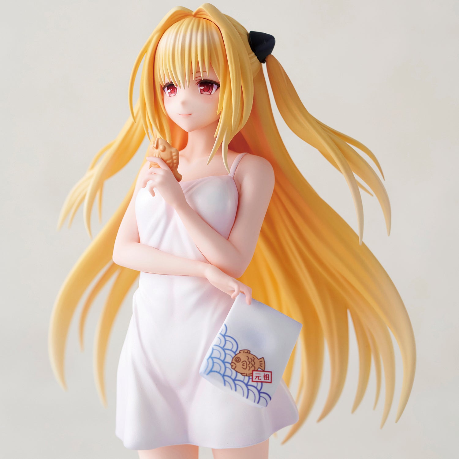 PRE-ORDER To LOVE-Ru - Golden Darkness 1/6