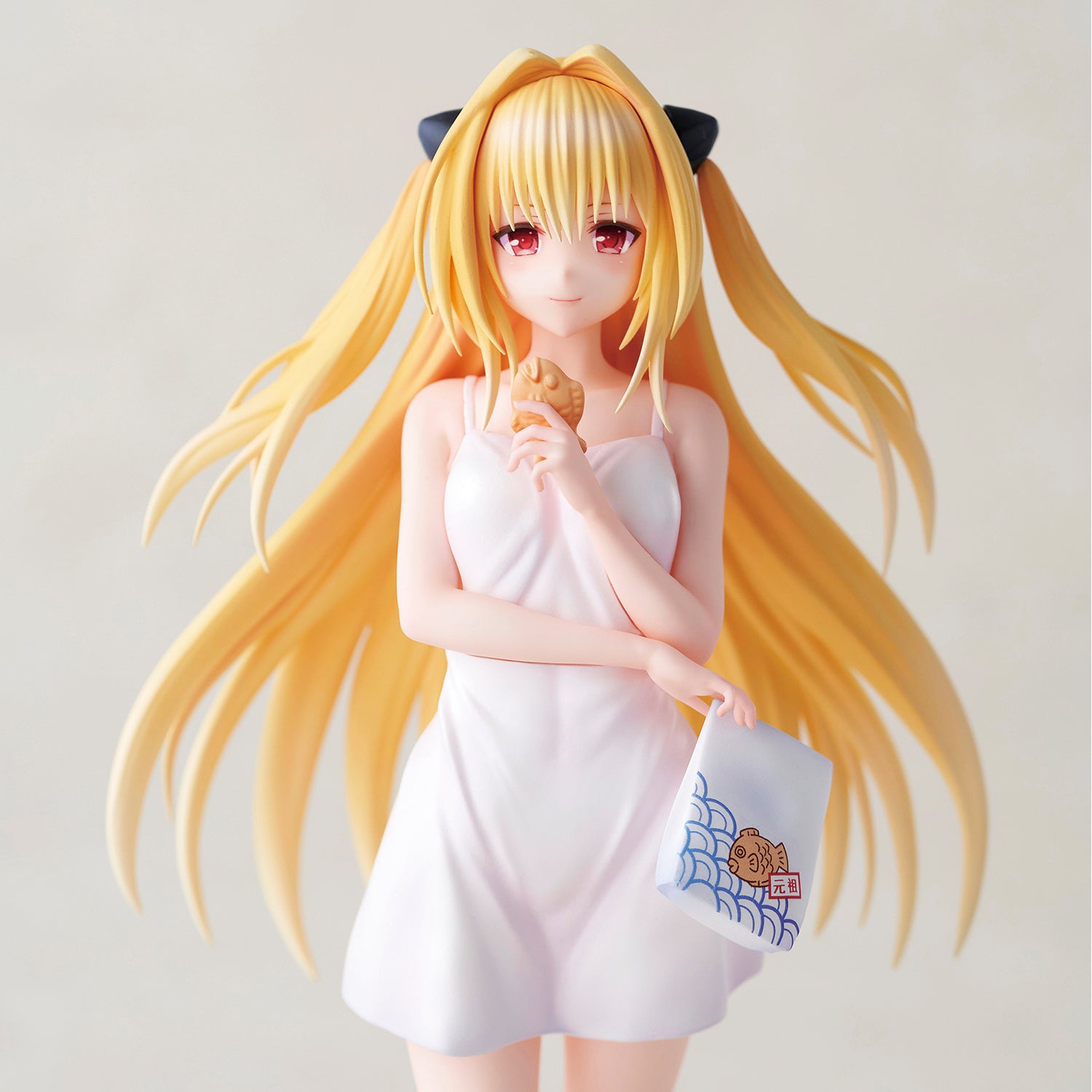 PRE-ORDER To LOVE-Ru - Golden Darkness 1/6