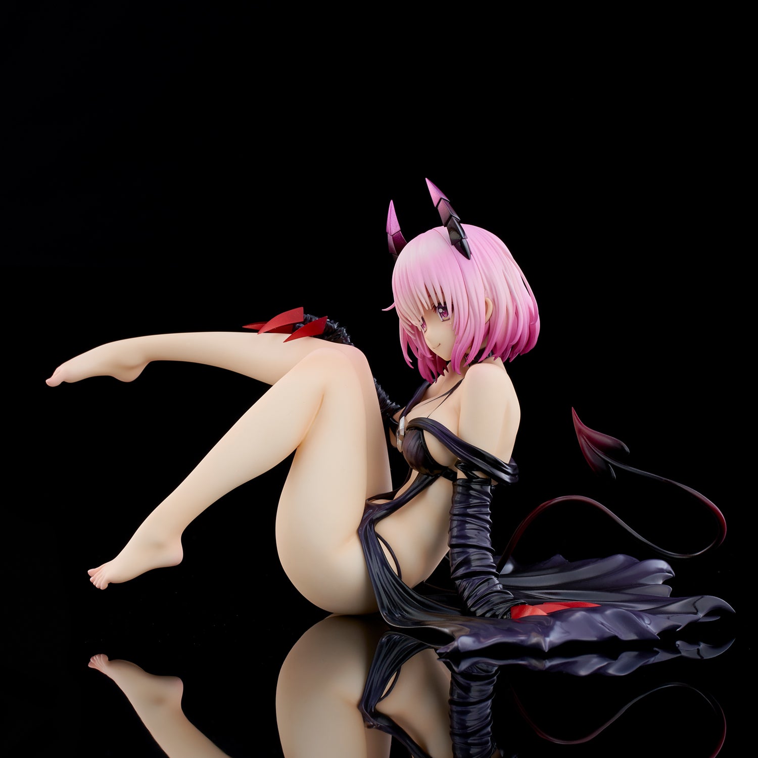 PRE-ORDER To LOVEru Darkness - Momo Belia Deviluke: Darkness ver. 1/6 [2nd Release]