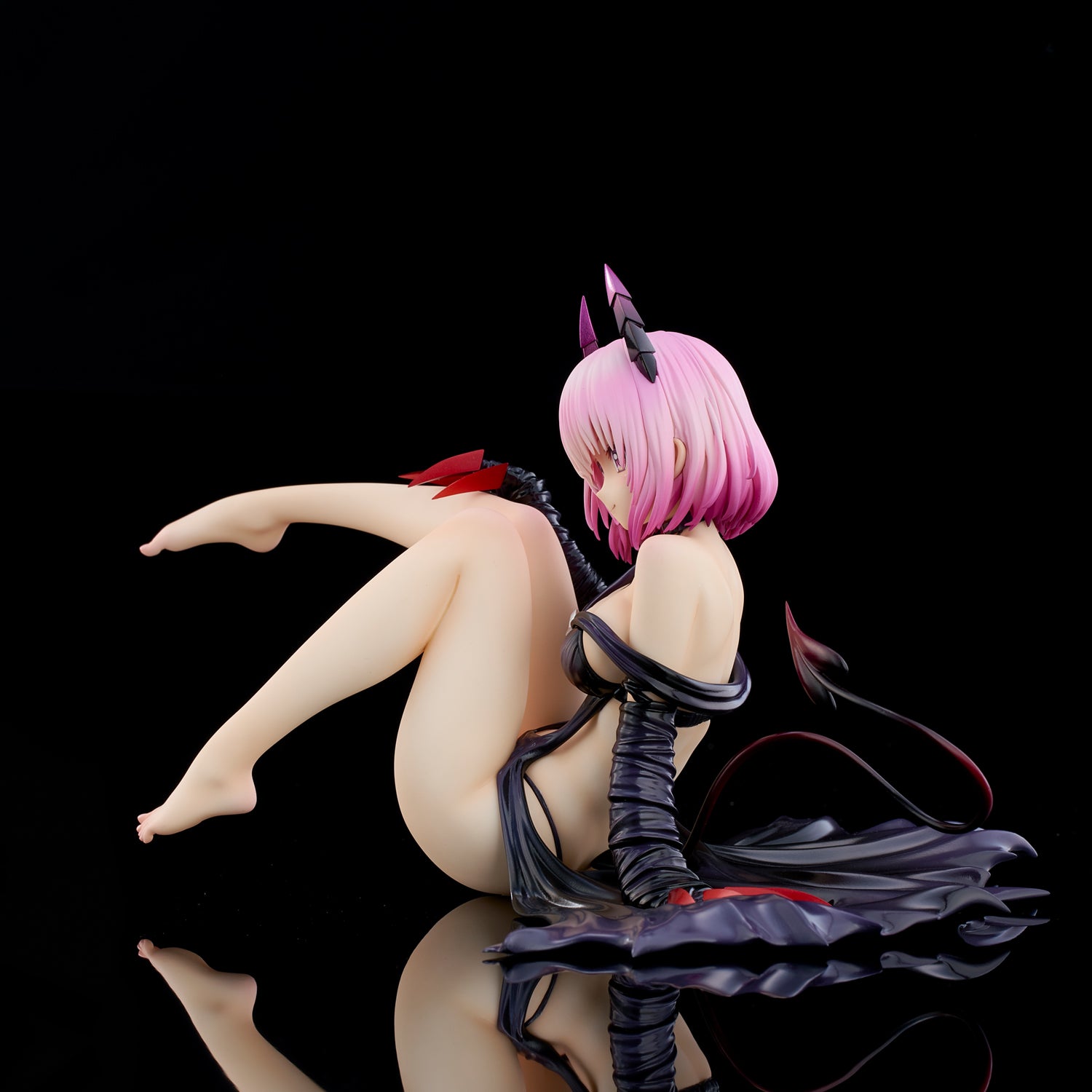 PRE-ORDER To LOVEru Darkness - Momo Belia Deviluke: Darkness ver. 1/6 [2nd Release]