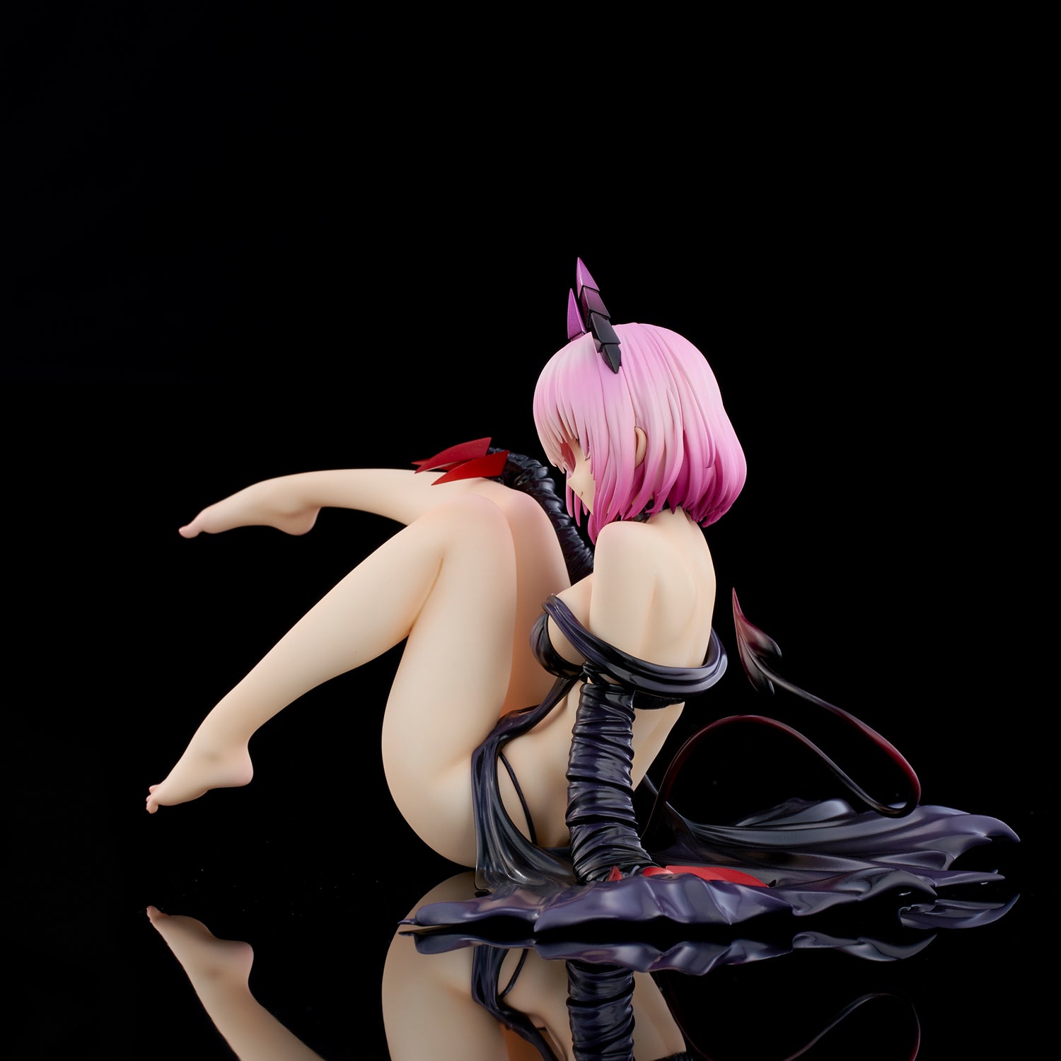 PRE-ORDER To LOVEru Darkness - Momo Belia Deviluke: Darkness ver. 1/6 [2nd Release]