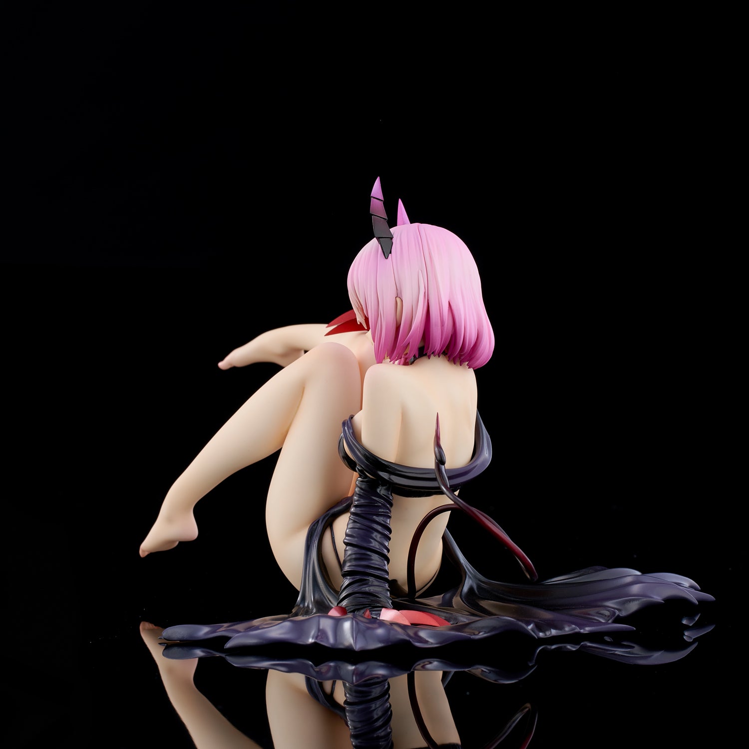 PRE-ORDER To LOVEru Darkness - Momo Belia Deviluke: Darkness ver. 1/6 [2nd Release]