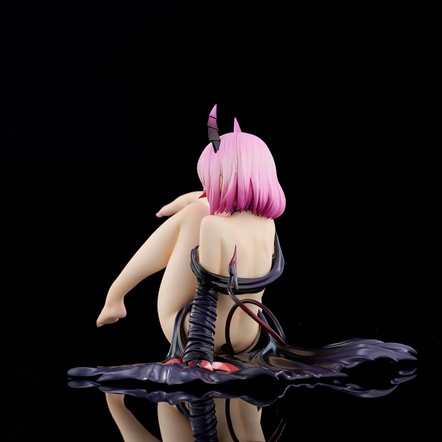 PRE-ORDER To LOVEru Darkness - Momo Belia Deviluke: Darkness ver. 1/6 [2nd Release]
