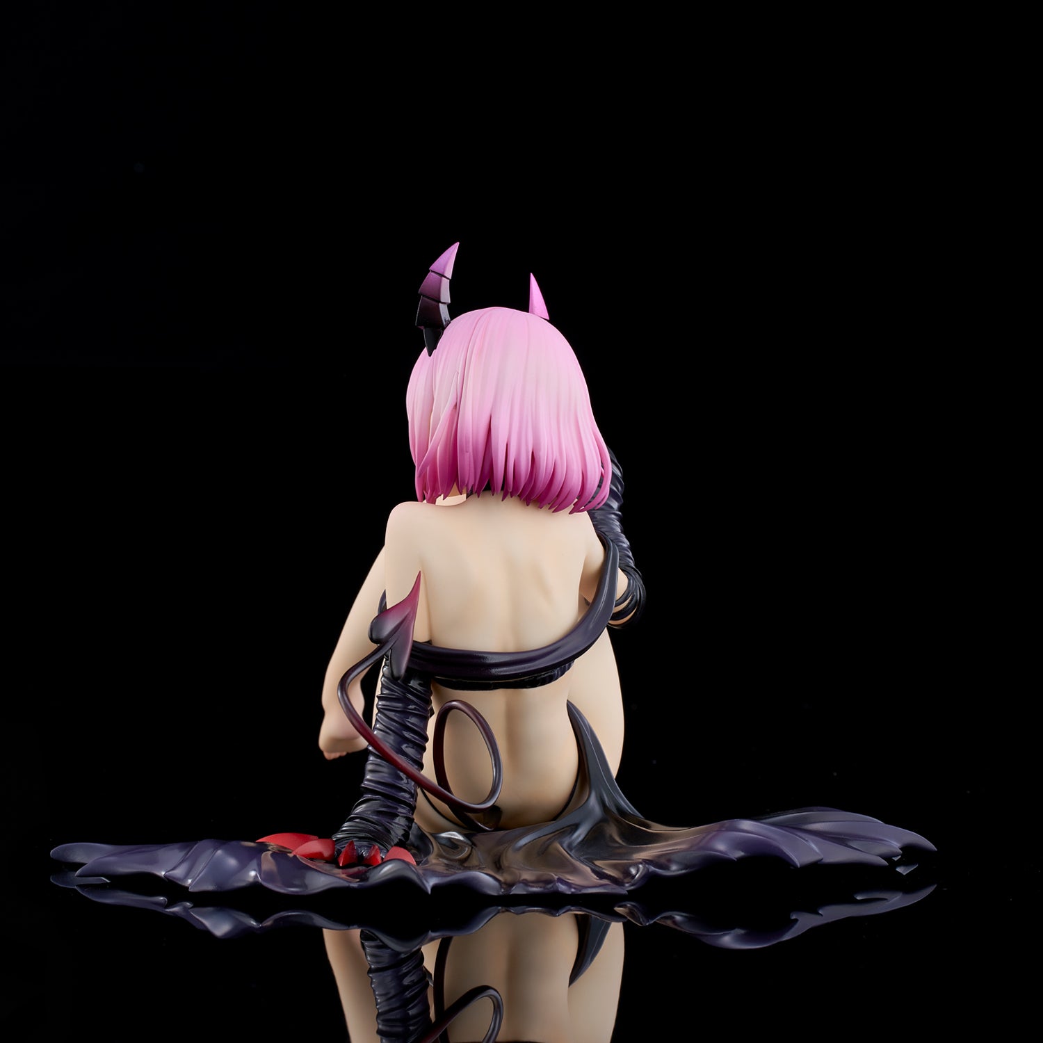 PRE-ORDER To LOVEru Darkness - Momo Belia Deviluke: Darkness ver. 1/6 [2nd Release]