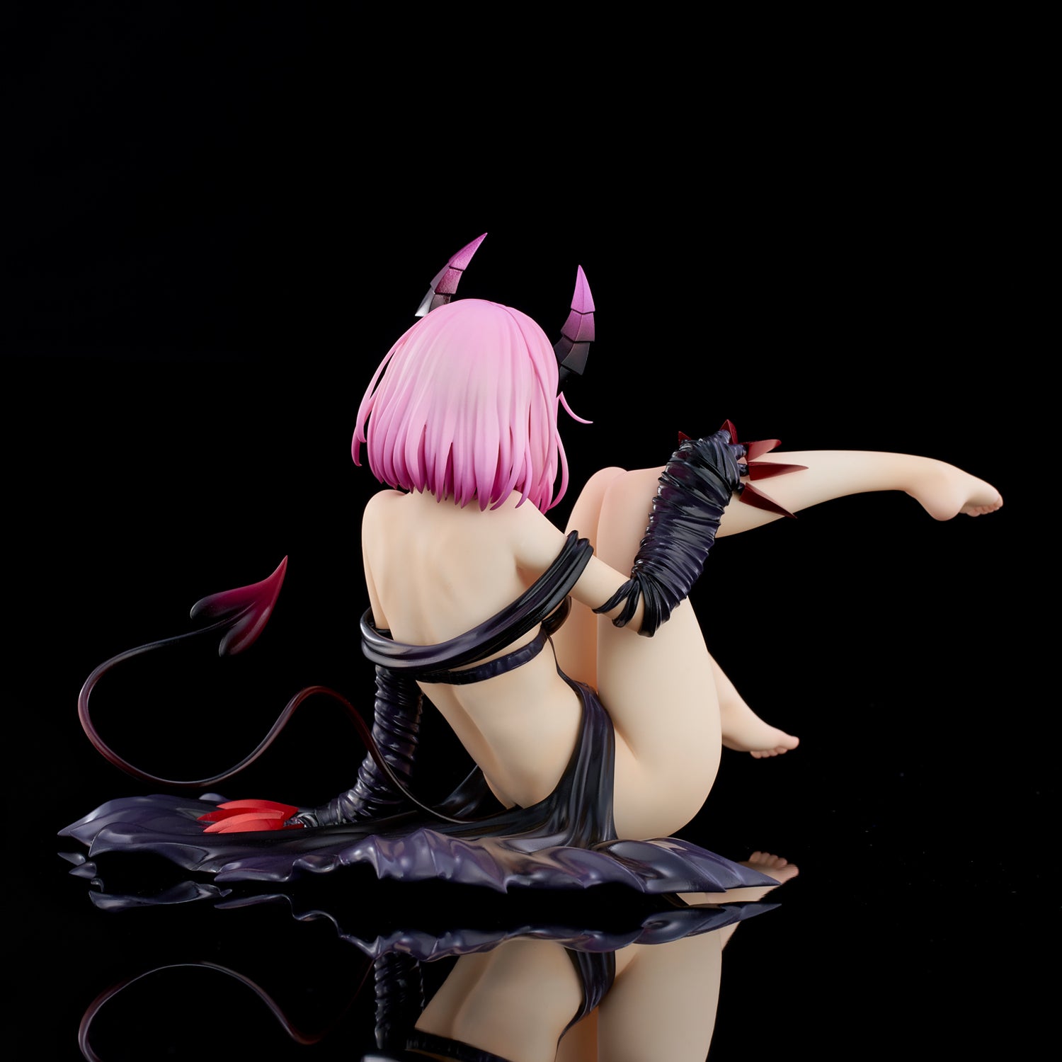 PRE-ORDER To LOVEru Darkness - Momo Belia Deviluke: Darkness ver. 1/6 [2nd Release]