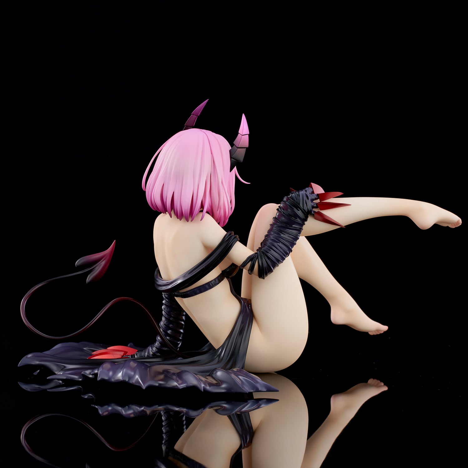 PRE-ORDER To LOVEru Darkness - Momo Belia Deviluke: Darkness ver. 1/6 [2nd Release]