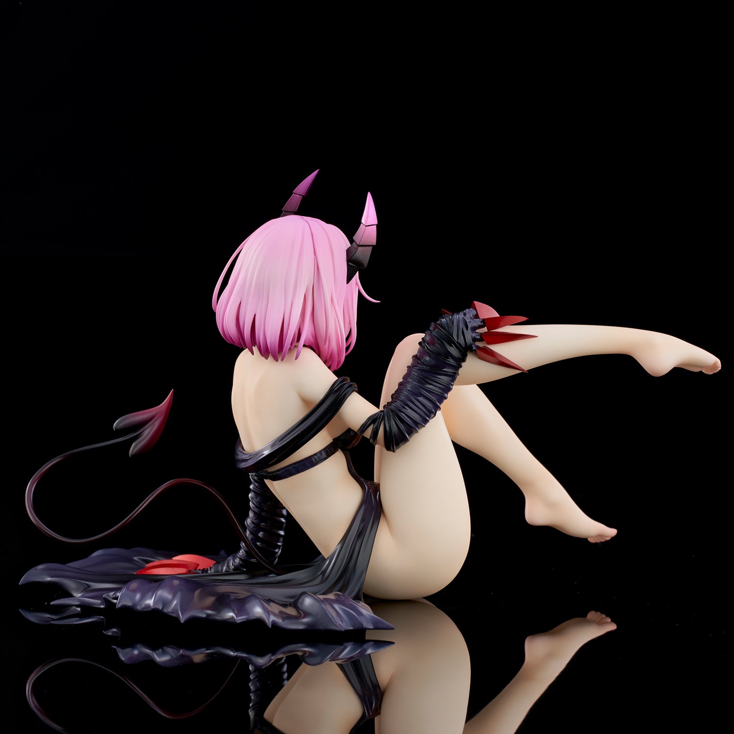 PRE-ORDER To LOVEru Darkness - Momo Belia Deviluke: Darkness ver. 1/6 [2nd Release]