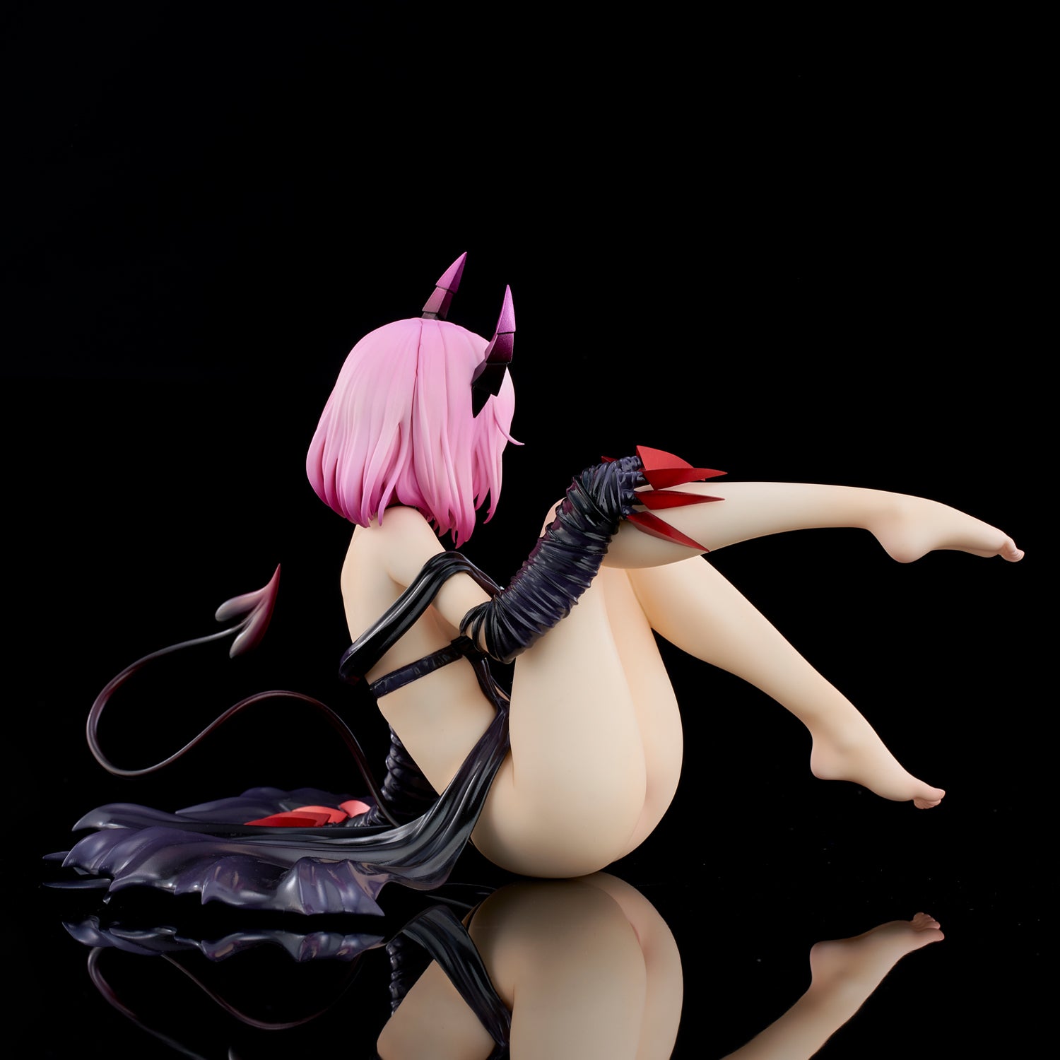 PRE-ORDER To LOVEru Darkness - Momo Belia Deviluke: Darkness ver. 1/6 [2nd Release]