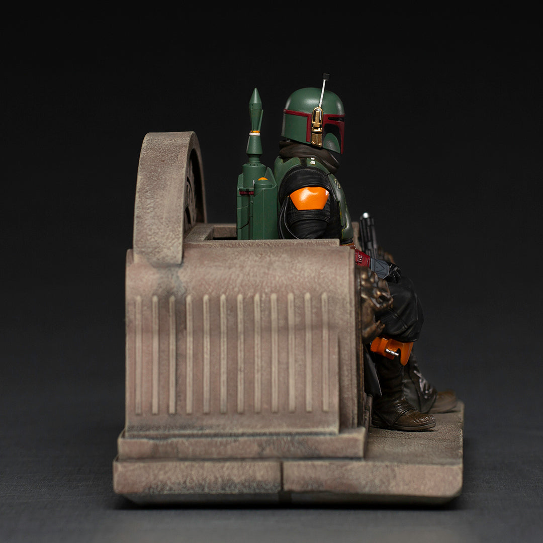PRE-ORDER The Mandalorian - Boba Fett on Throne Deluxe Art Scale 1/10