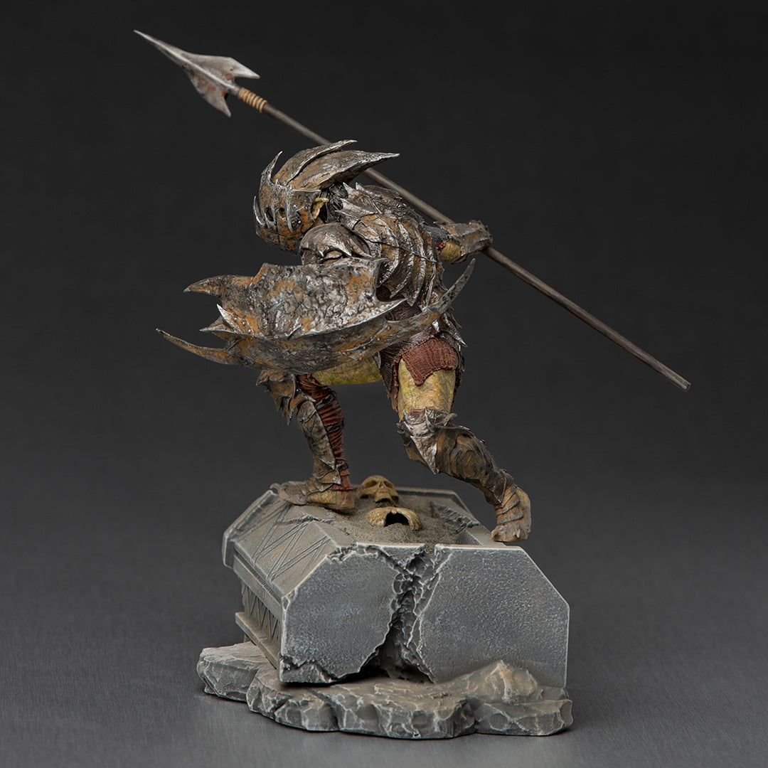 PRE-ORDER Lord of the Rings - Armored Orc BDS Art Scale 1/10