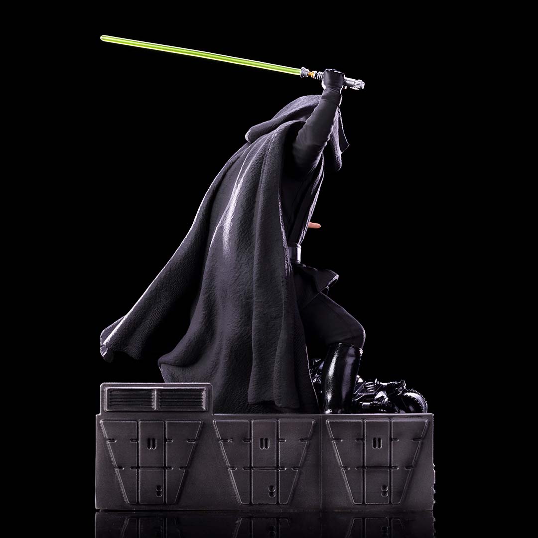 PRE-ORDER The Mandalorian - Luke Skywalker Combat Version BDS Art Scale 1/10