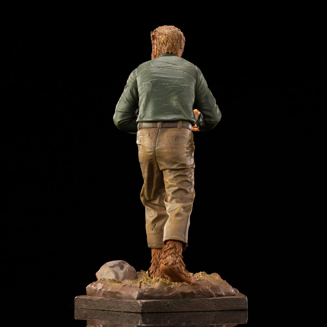 PRE-ORDER Universal Monsters - The Wolf Man Art Scale 1/10